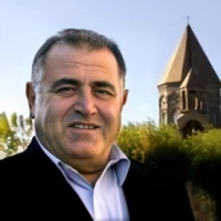 Aram Asatryan - Es Sirum em Kez